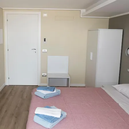 Bixio40 And Bed & Breakfast Montefiascone